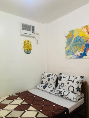 Queen's Room Rental 4